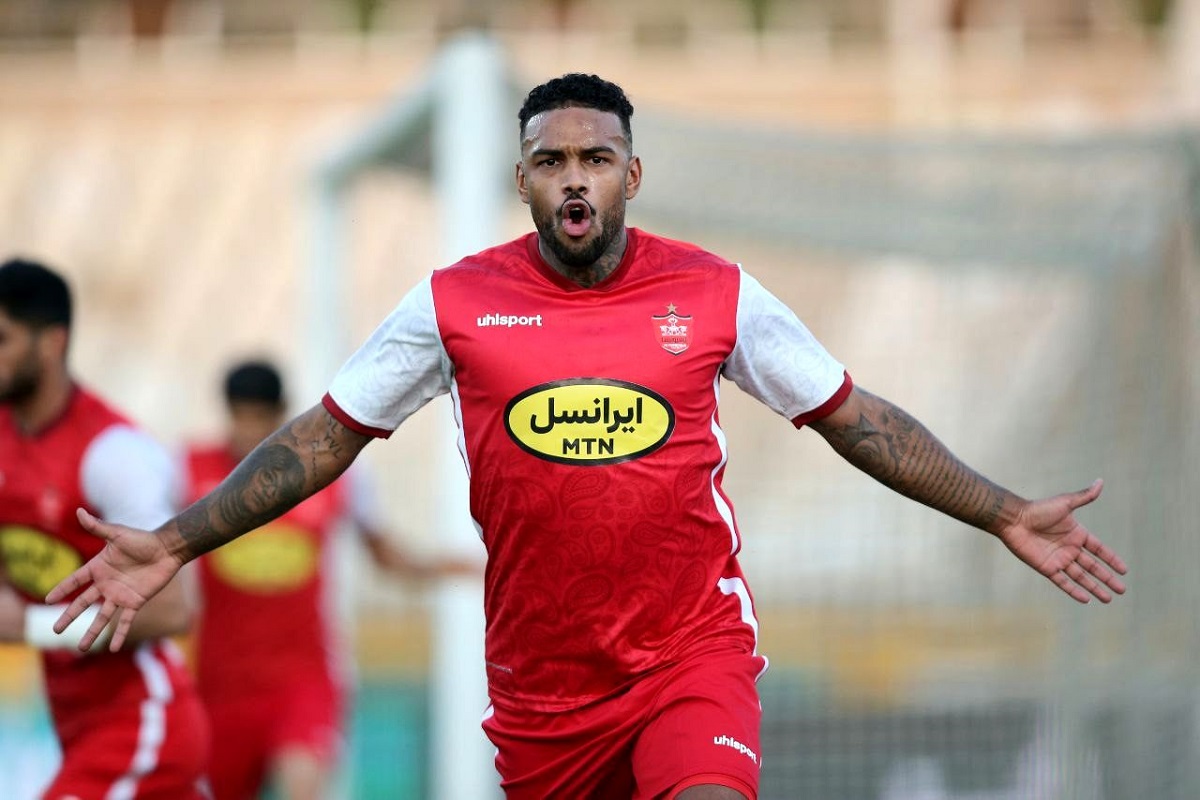 لوکادیا به دنبال شکستن رکورد یک لیورپولی در پرسپولیس!