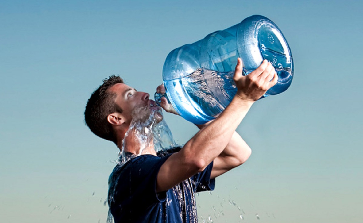 مضرات مصرف کم یا زیاد آب چیست؟