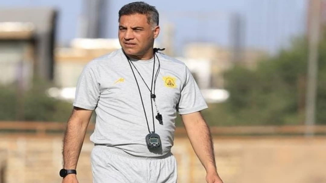 سرمربی صنعت نفت برکنار شد سرمربی صنعت نفت برکنار شد