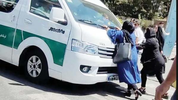 مروری بر حوادث واکنشبرانگیز گشت ارشاد؛ پروندههایی که با قول پیگیری بسته میشوند مروری بر حوادث واکنشبرانگیز گشت ارشاد؛ پروندههایی که با قول پیگیری بسته میشوند