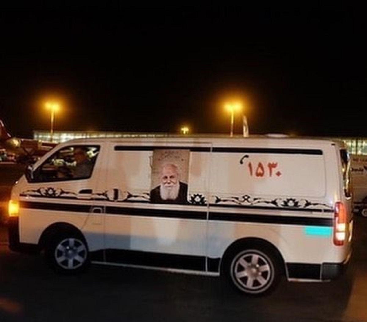 ورود پیکر هوشنگ ابتهاج به ایران