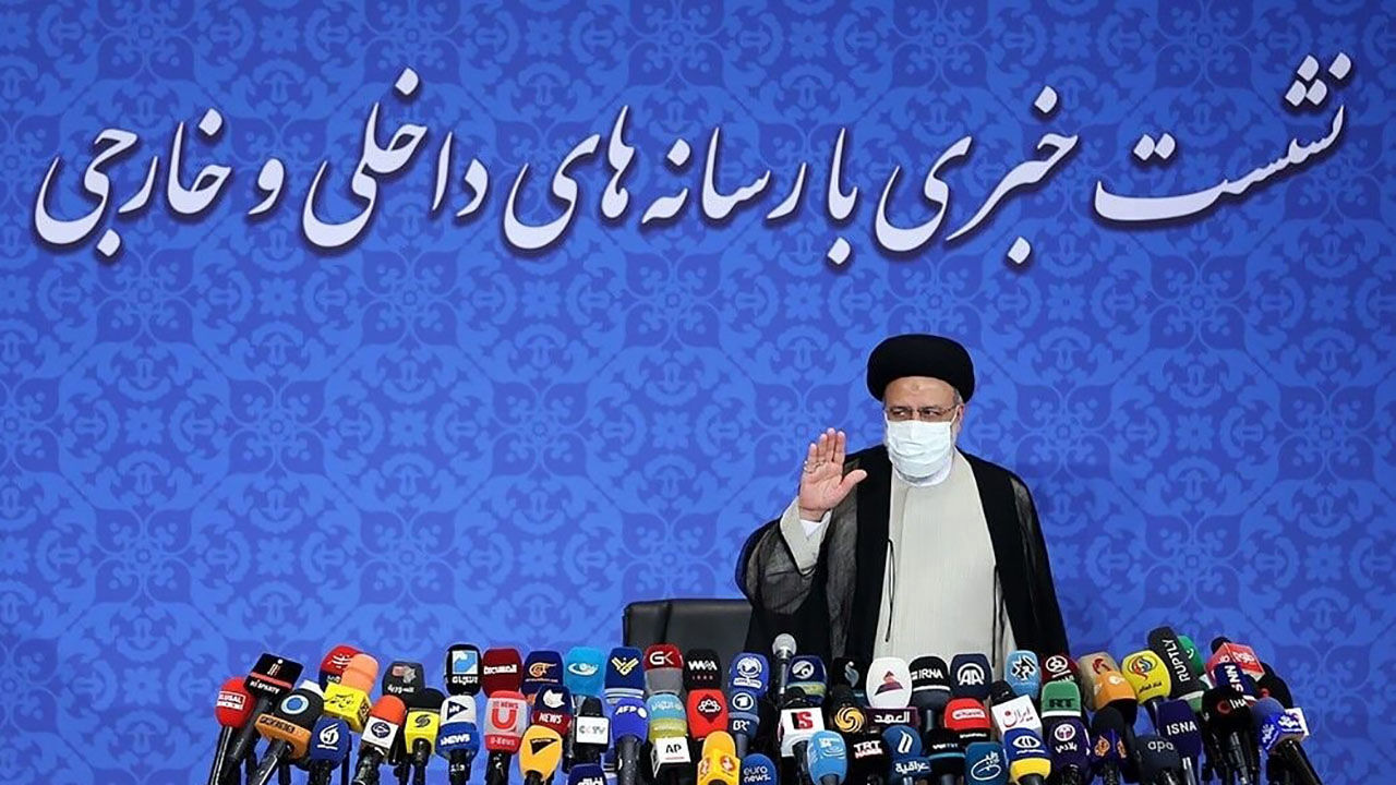 مثل برخی دولت‌ها منتظر تغییر نگاه بیگانگان نباشیم/ از همراهی مردم صبورمان تشکر می‌کنم