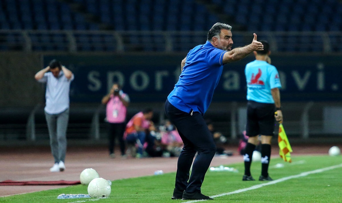 دیدار استقلال خوزستان و ساپیا