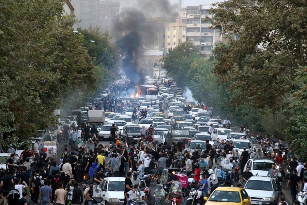 یک جامعه‌شناس: شباهت‌هایی بین خیزش کنونی در ایران و قیام‌های بهار عربی وجود دارد