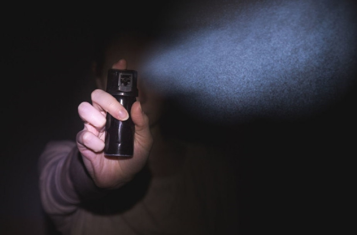 مجازات نگهداری اسپری فلفل و شوکر مجازات نگهداری اسپری فلفل و شوکر