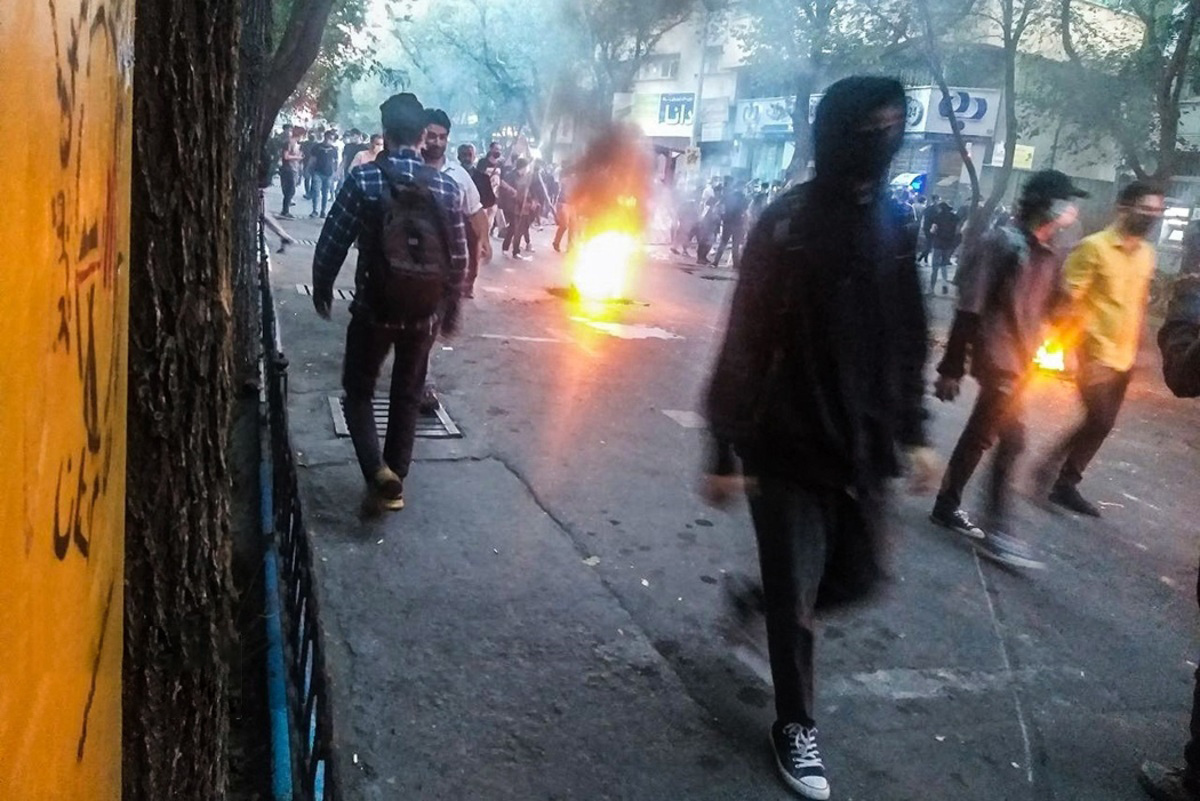 جمهوری اسلامی: نارضایتی‌های انباشته در وجود مردم زمینه مساعدی برای شعله‌ور شدن آتش بود