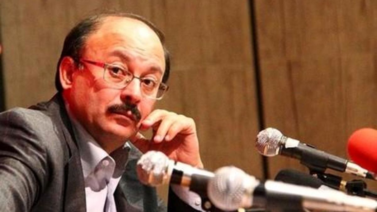 بیژن عبدالکریمی: با طبقه متوسط جز با زبان زور صحبت نکردهاید +فیلم بیژن عبدالکریمی: با طبقه متوسط جز با زبان زور صحبت نکردهاید +فیلم