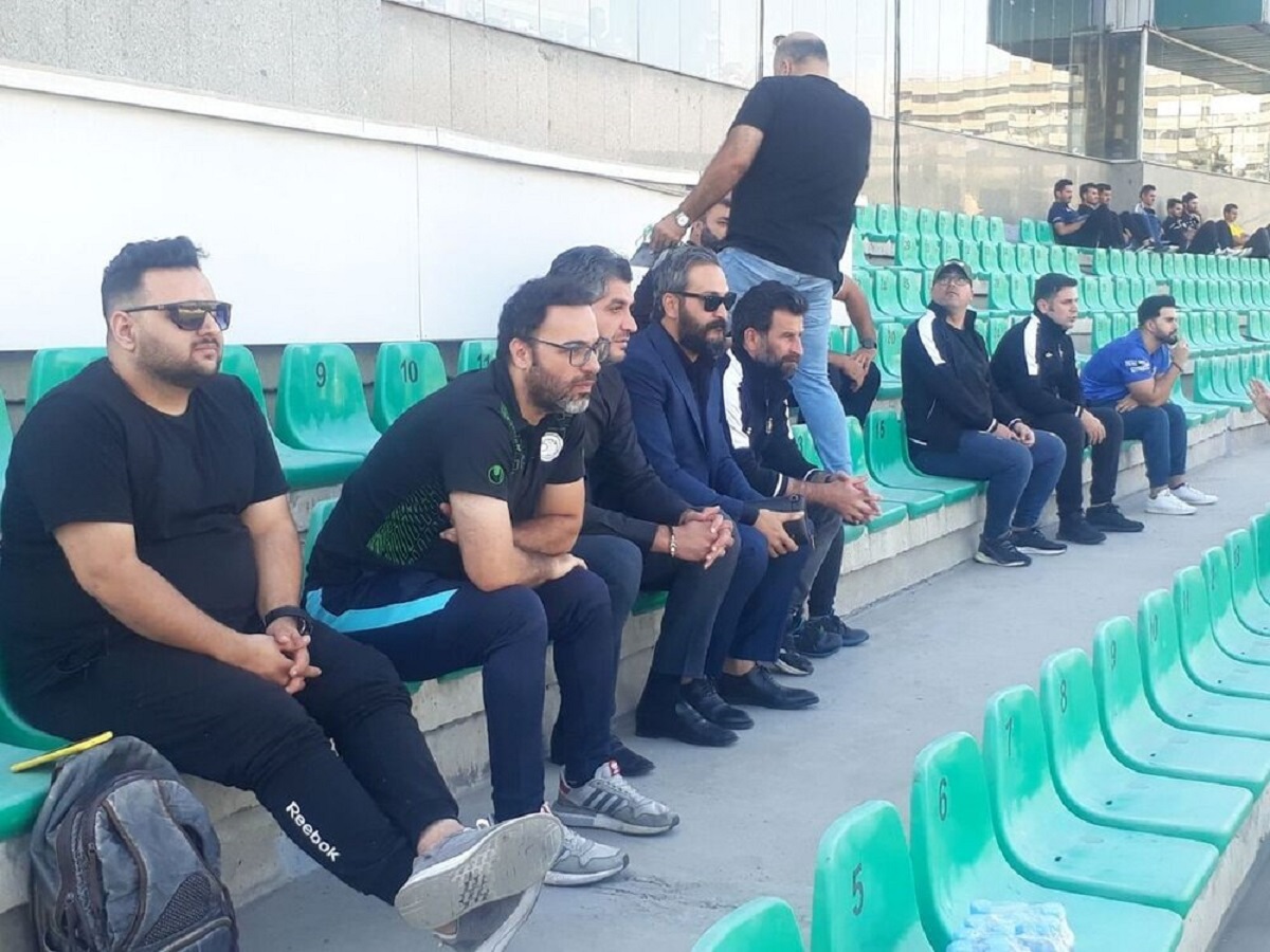 بازیگر سینما تماشاگر بازی لیگ برتری +عکس میلاد کی مرام