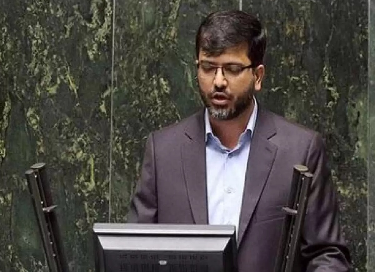 غیبت رئیس‌جمهور در جلسه امروز این شائبه را ایجاد می‌کند که مرتضوی از روی ناچاری معرفی شده است