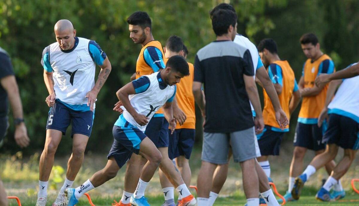 ۵ بازیکن از لیست استقلال خط خوردند