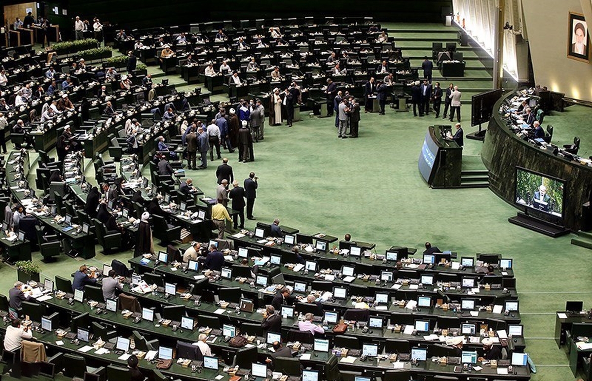 قانون ضد مشارکت مردمی روی میز مجلسی‌ها +فیلم