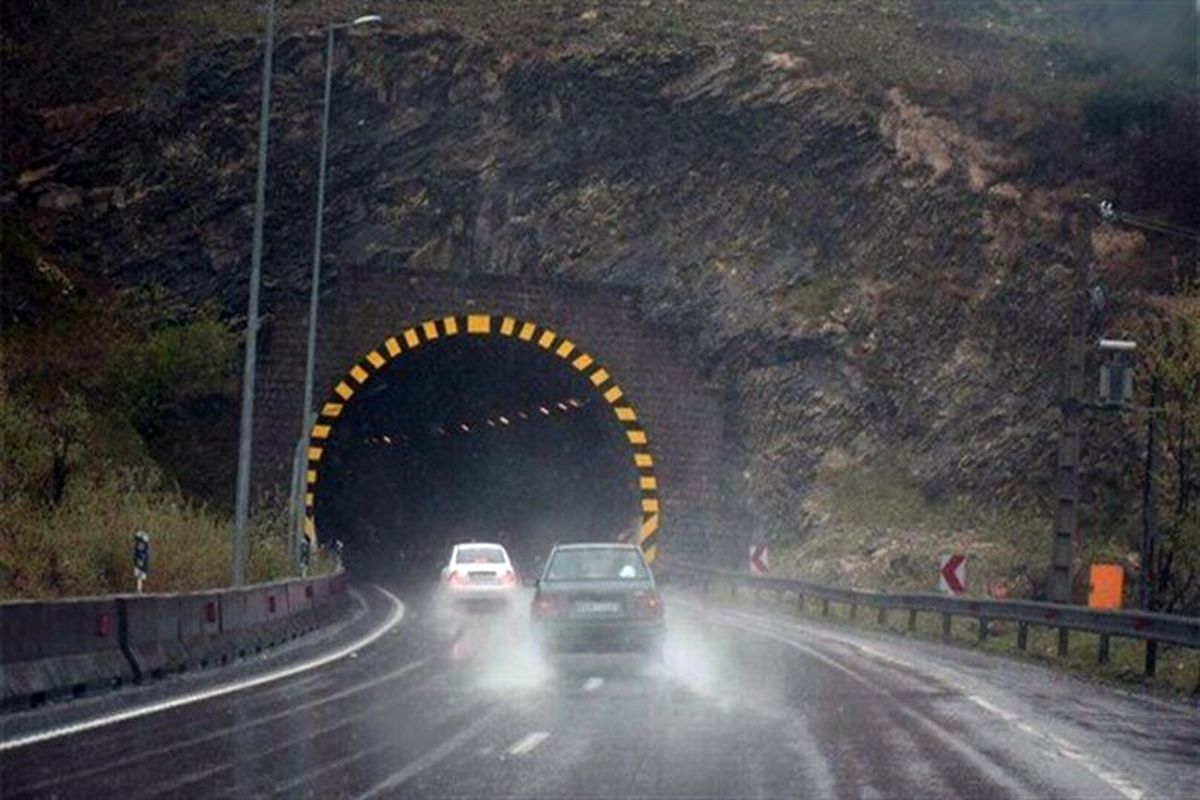 بارش باران در جادههای ۸ استان بارش باران در جادههای ۸ استان