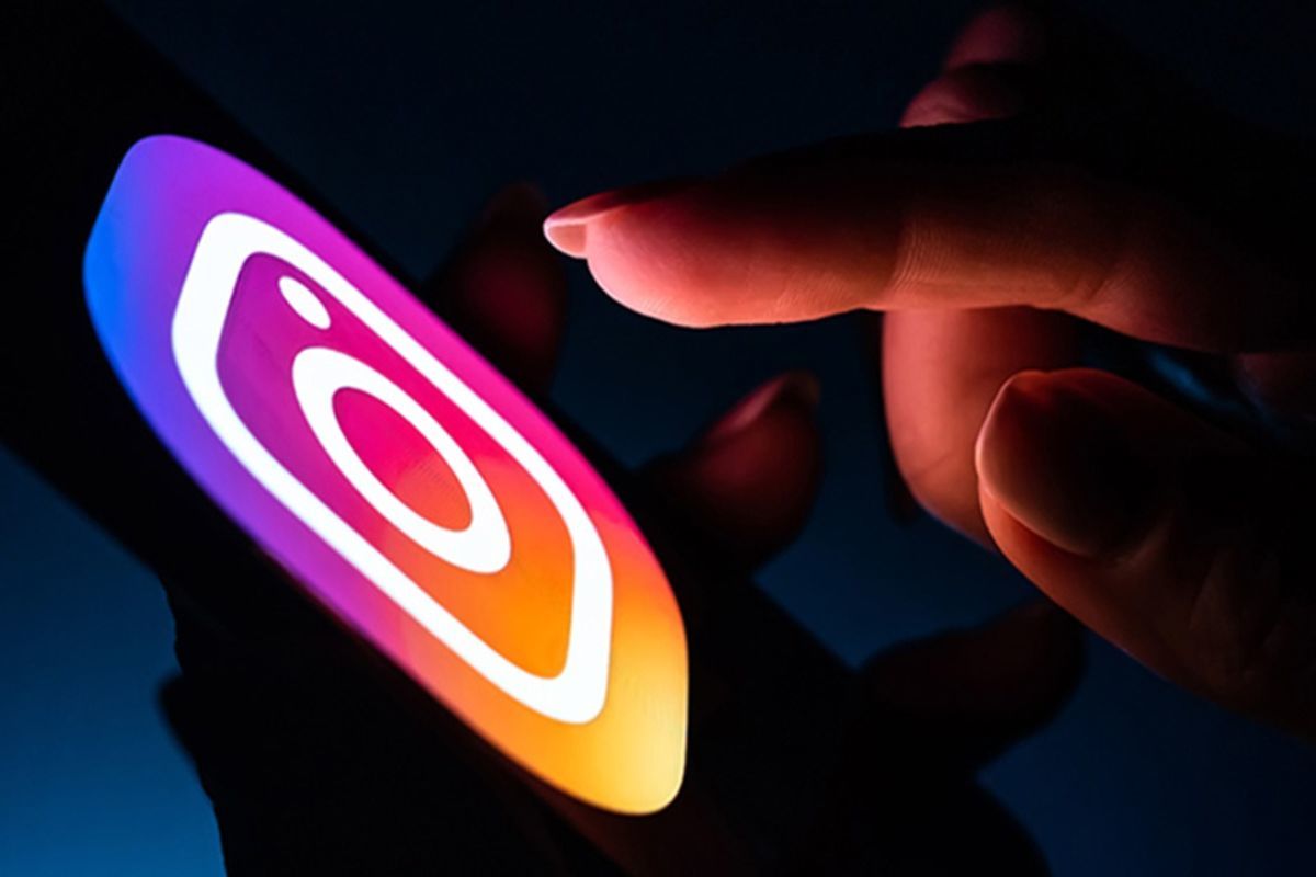 وقتی در سکوت مطلق وزارت ارتباطات بقیه به جای وزیر ارتباطات آمار می‌دهند!