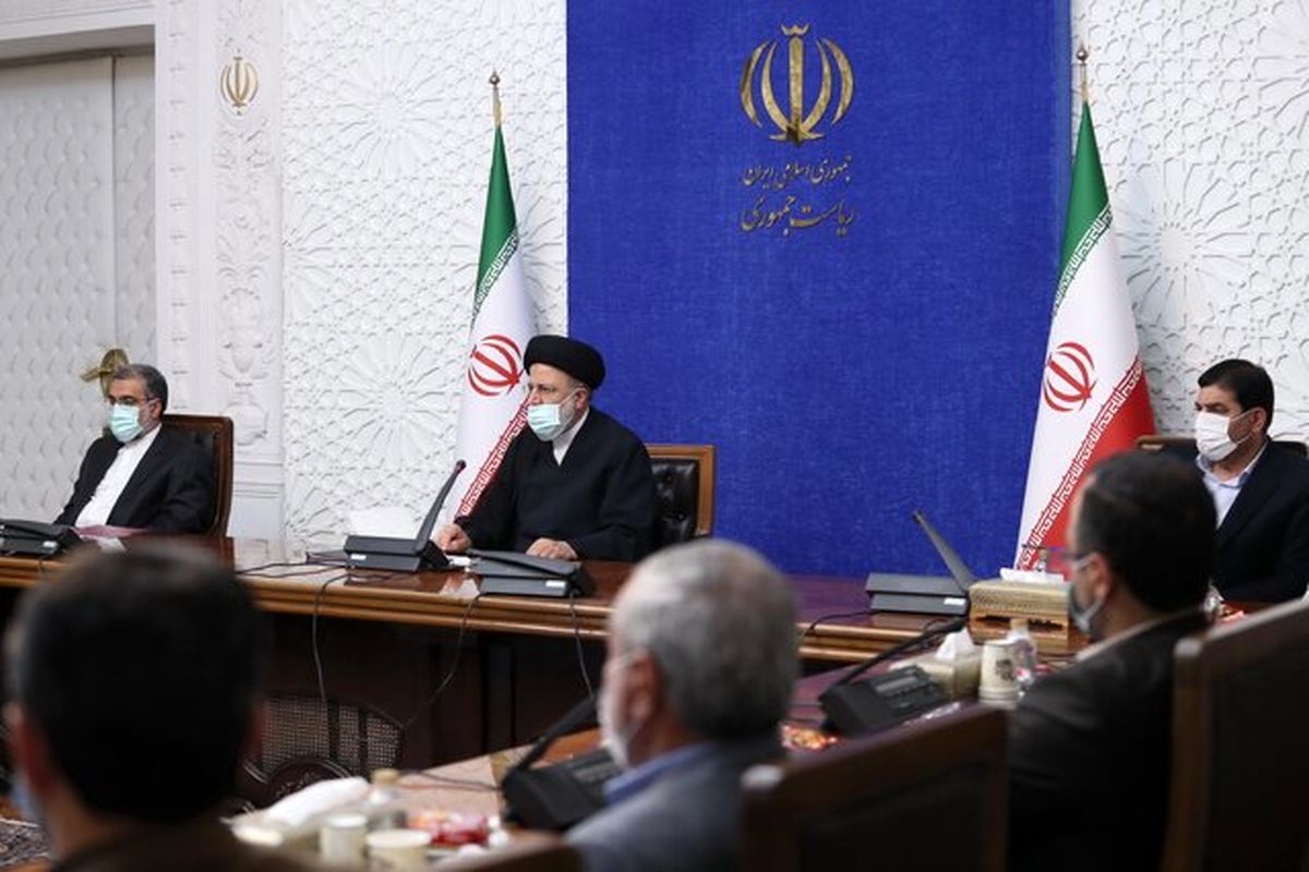 کمیته رصد تورم به منظور کنترل رشد تورم تشکیل شود کمیته رصد تورم به منظور کنترل رشد تورم تشکیل شود