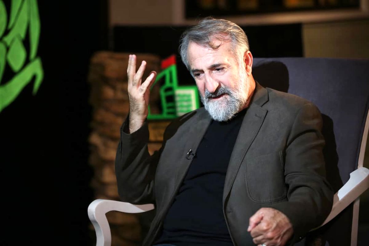 حمایت مهران رجبی از نیرو‌های امنیتی در اعتراضات