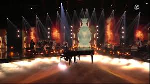 اجرای آهنگ برای شروین به زبان انگلیسی در یک برنامه استعدادیابی +فیلم اجرای آهنگ برای شروین به زبان انگلیسی در یک برنامه استعدادیابی +فیلم