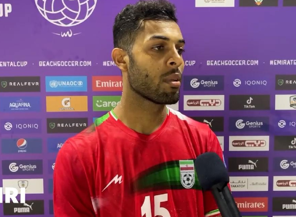 سعید پیرامون بازیکن تیم ملی فوتبال ساحلی