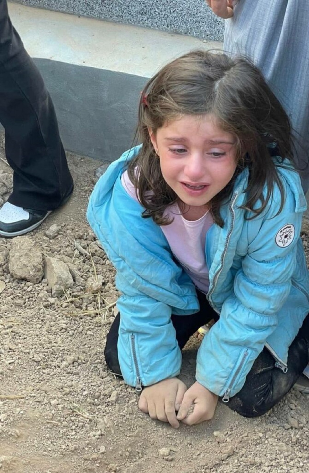 دلجویی وریا غفوری از دختر فرشته احمدی