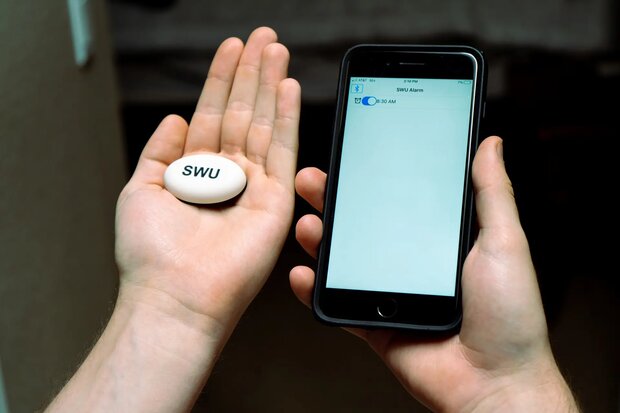 گجت پوشیدنی با ارتعاش کاربر را از خواب بیدار می‌کند