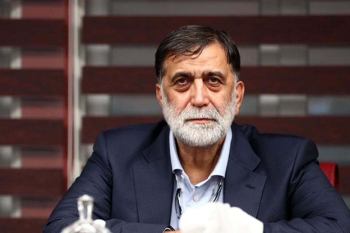 ماجرای خودرو‌های گرانقیمت چیست آقای آجورلو؟