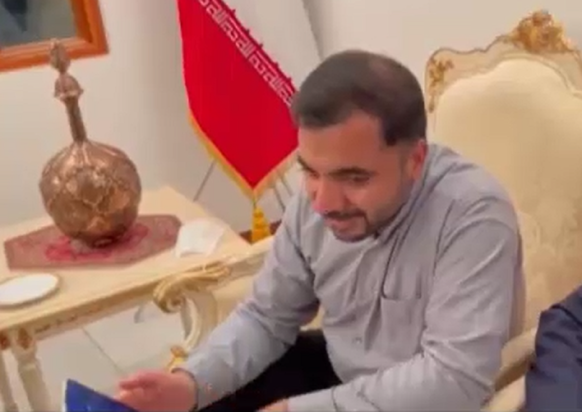 آزمایش «بله» توسط وزیر ارتباطات در تماس از کره جنوبی+فیلم آزمایش «بله» توسط وزیر ارتباطات در تماس از کره جنوبی+فیلم