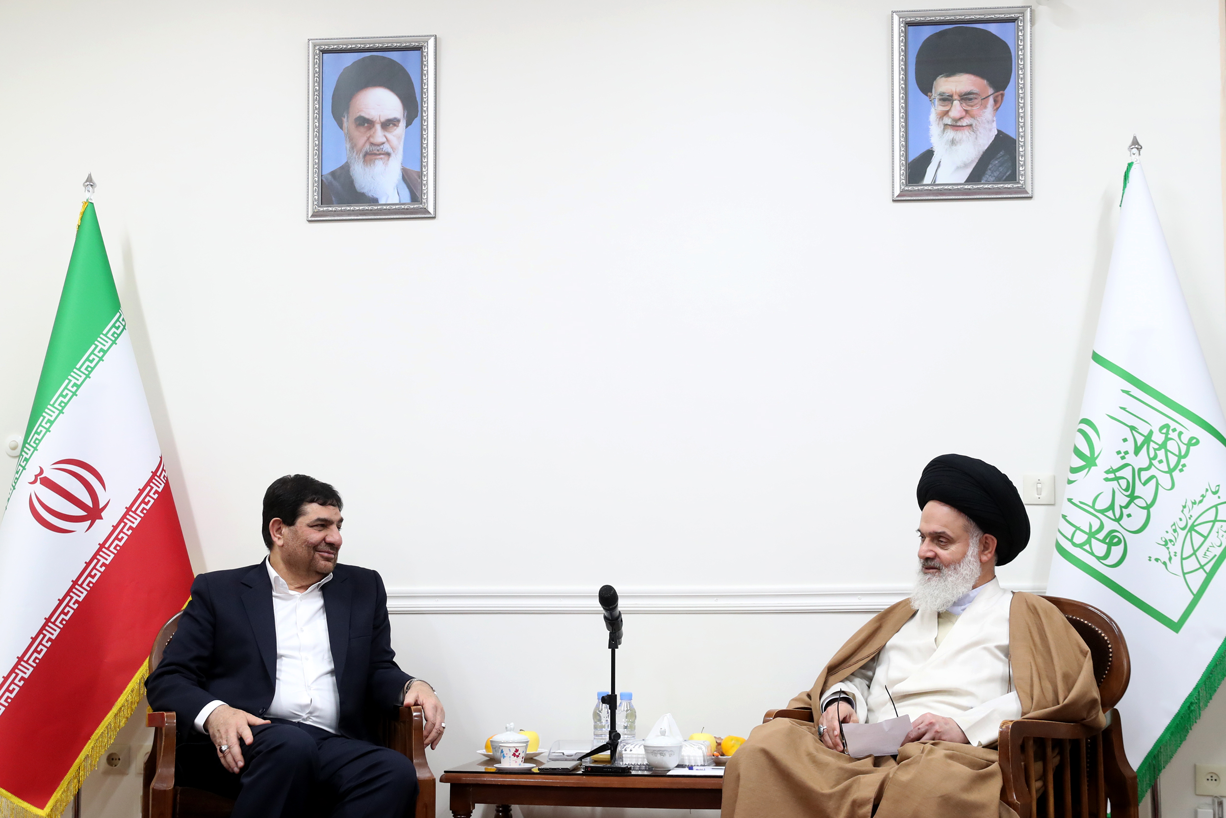 ریل گذاری برای توسعه کشور مهمترین دستور کار دولت است/ آیت الله حسینی بوشهری: حضور معاون اول رییس جمهور در صحنههای مختلف باعث دلگرمی مردم است ریل گذاری برای توسعه کشور مهمترین دستور کار دولت است/ آیت الله حسینی بوشهری: حضور معاون اول رییس جمهور در صحنههای مختلف باعث دلگرمی مردم است