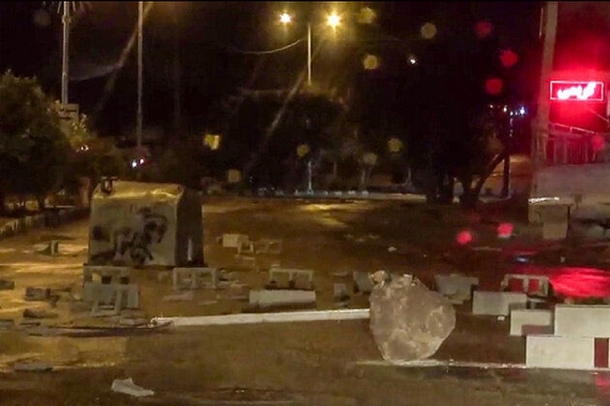 فیلم دلخراش از جراحت سنگین یک بسیجی در حادثه تیراندازی ایذه