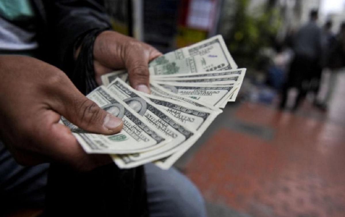 رونق بازار اجاره کارت ملی در بازار دلار/ از بازار سکه چه خبر؟ رونق بازار اجاره کارت ملی در بازار دلار/ از بازار سکه چه خبر؟