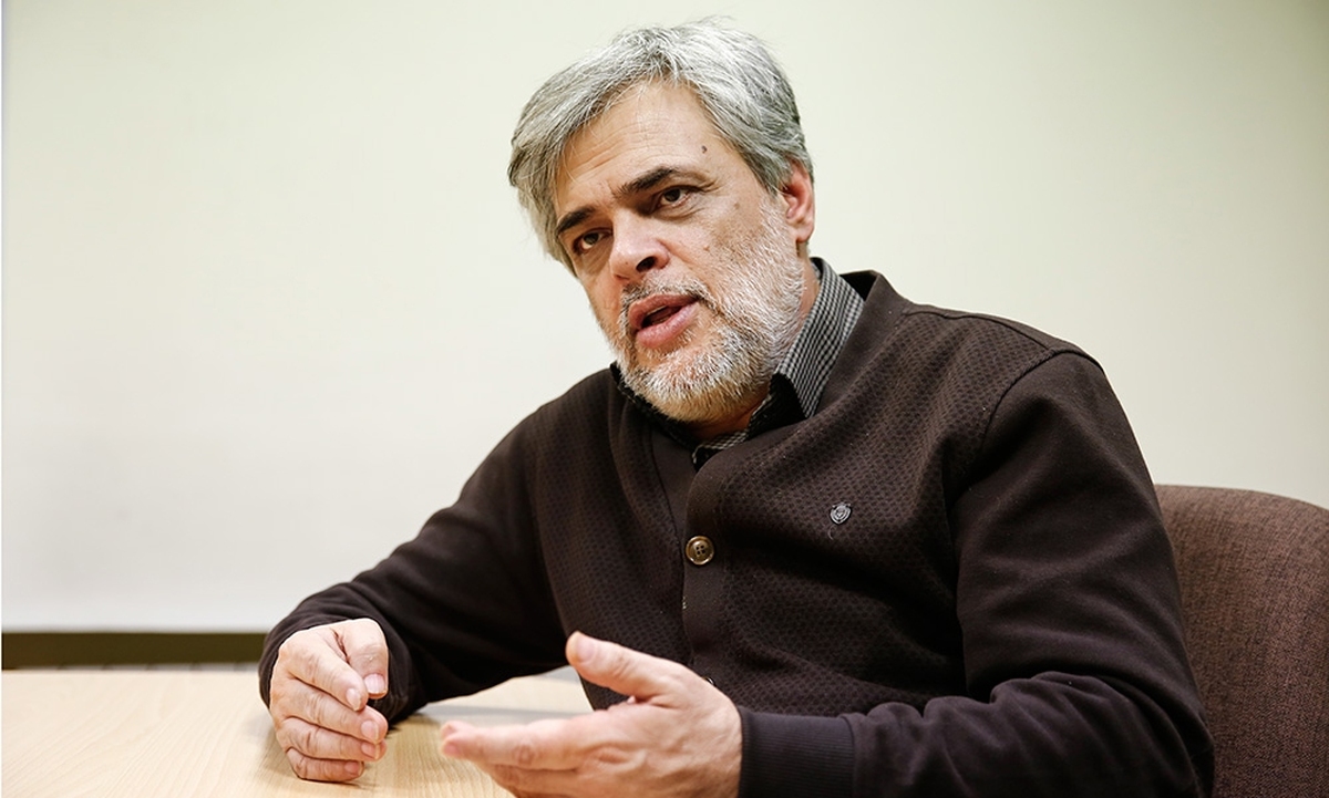 محمد مهاجری: میگویند معترضان کف خیابان ۲۰۰هزار نفر هستند؛ واقعا ۲۰۰هزار نفر زیاد نیست؟ محمد مهاجری: میگویند معترضان کف خیابان ۲۰۰هزار نفر هستند؛ واقعا ۲۰۰هزار نفر زیاد نیست؟