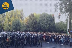 چرا معترضان در ایران خیابان را رها نمی‌کنند؟