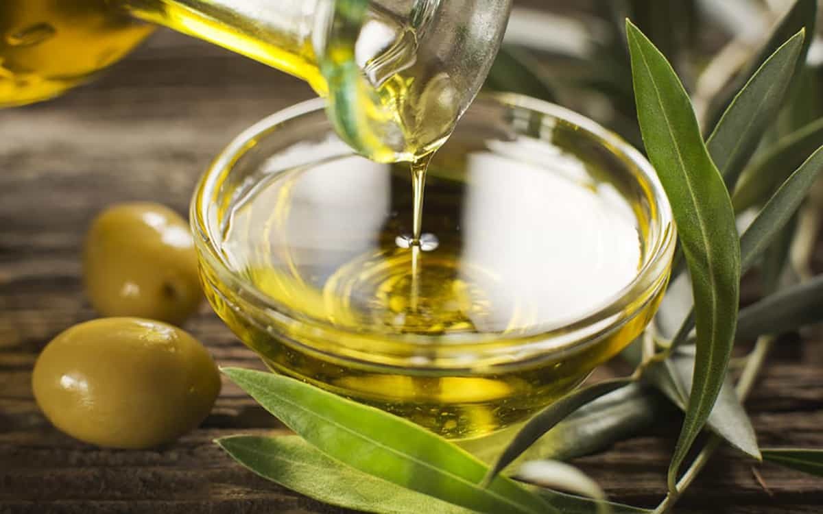 همه چیز درباره خواص روغن زیتون همه چیز درباره خواص روغن زیتون