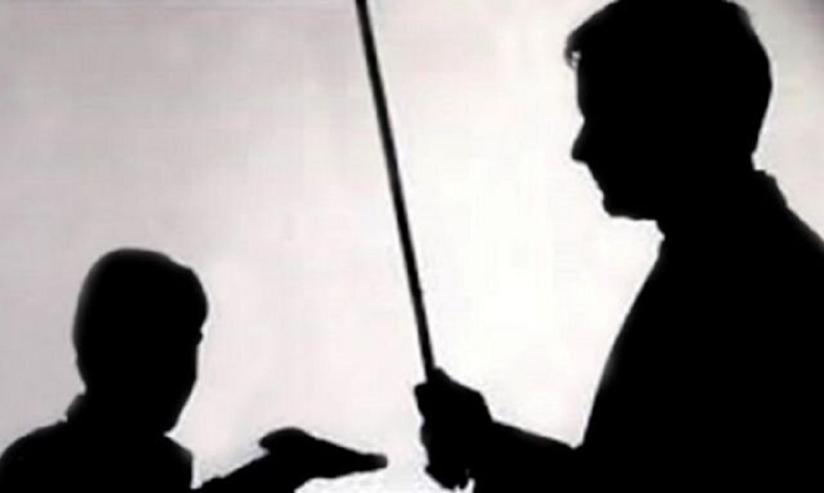 تنبیه بدنی دانش آموز مرودشتی