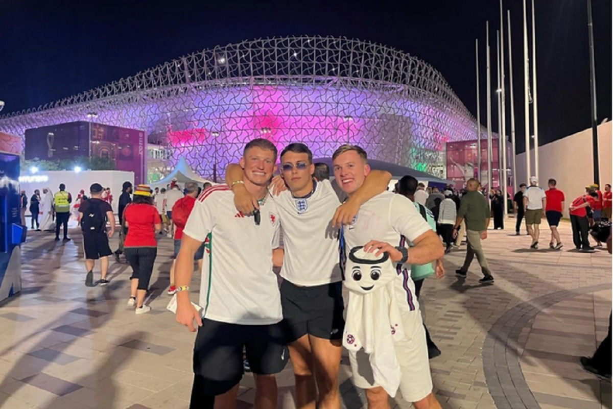 پاسخ جالب هوادار تیم انگلیس به خبرنگار اسرائیل در جام جهانی +فیلم