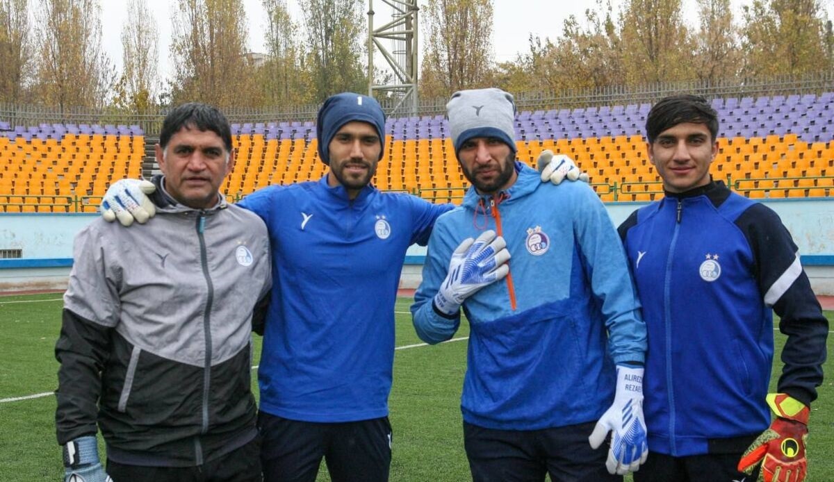 دروازه بان استقلال