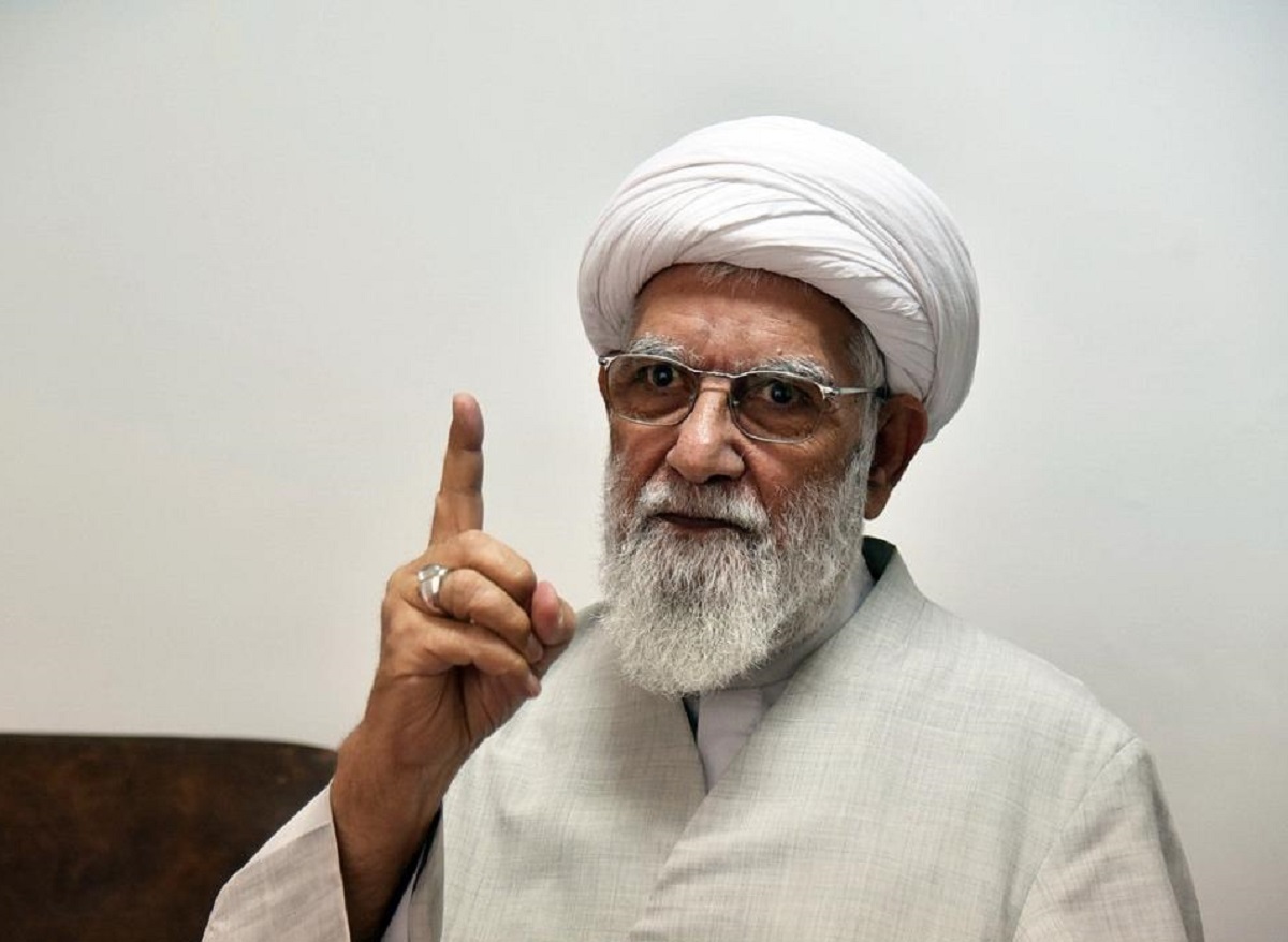 عضو دفتر استفتائات بیت امام: حکم ترساندن مردم و بستن خیابان، «اعدام» نیست