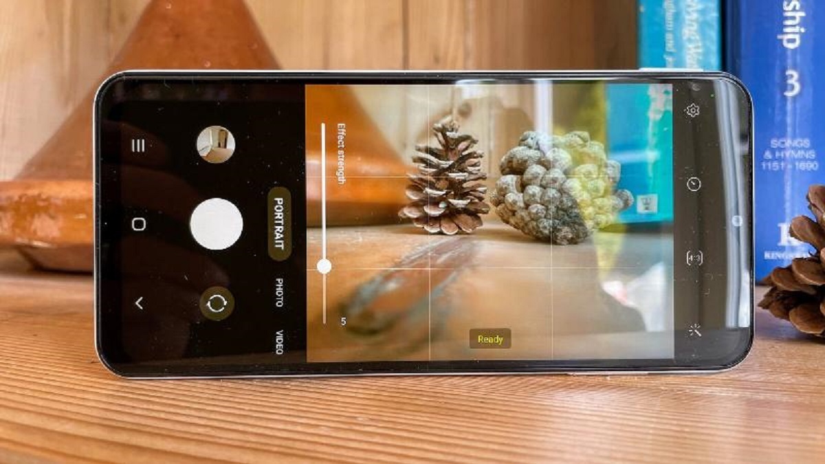 دوربین سلفی اِی ۱۳