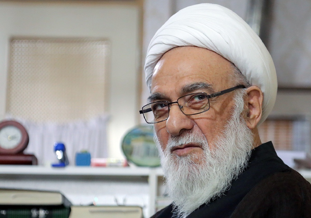 امام فرمودند بهتر است متناسب با جرم، فرد مجازات شود/ اگر فرد محارب فردی را نکشته اعدام ندارد حکم محاربه