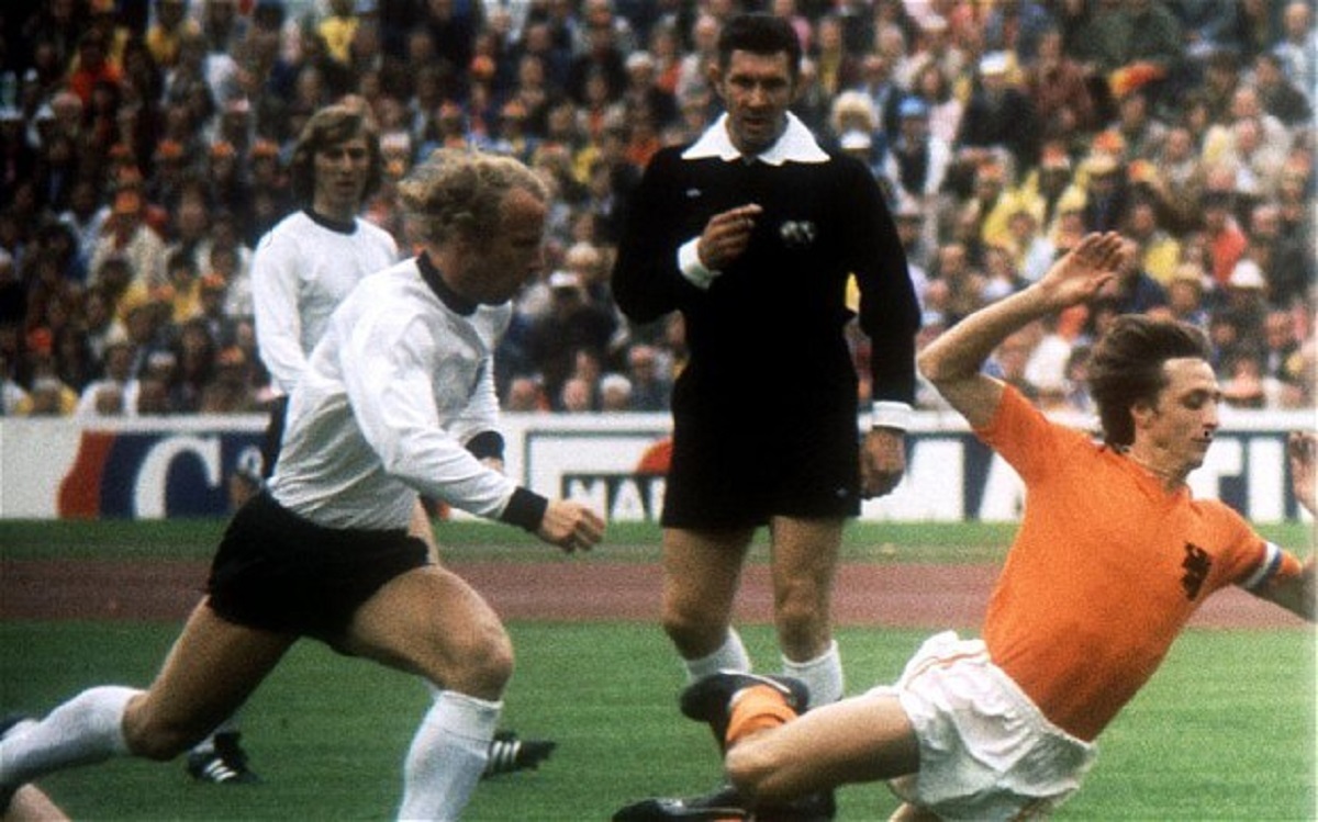 داور فینال جام جهانی 1974