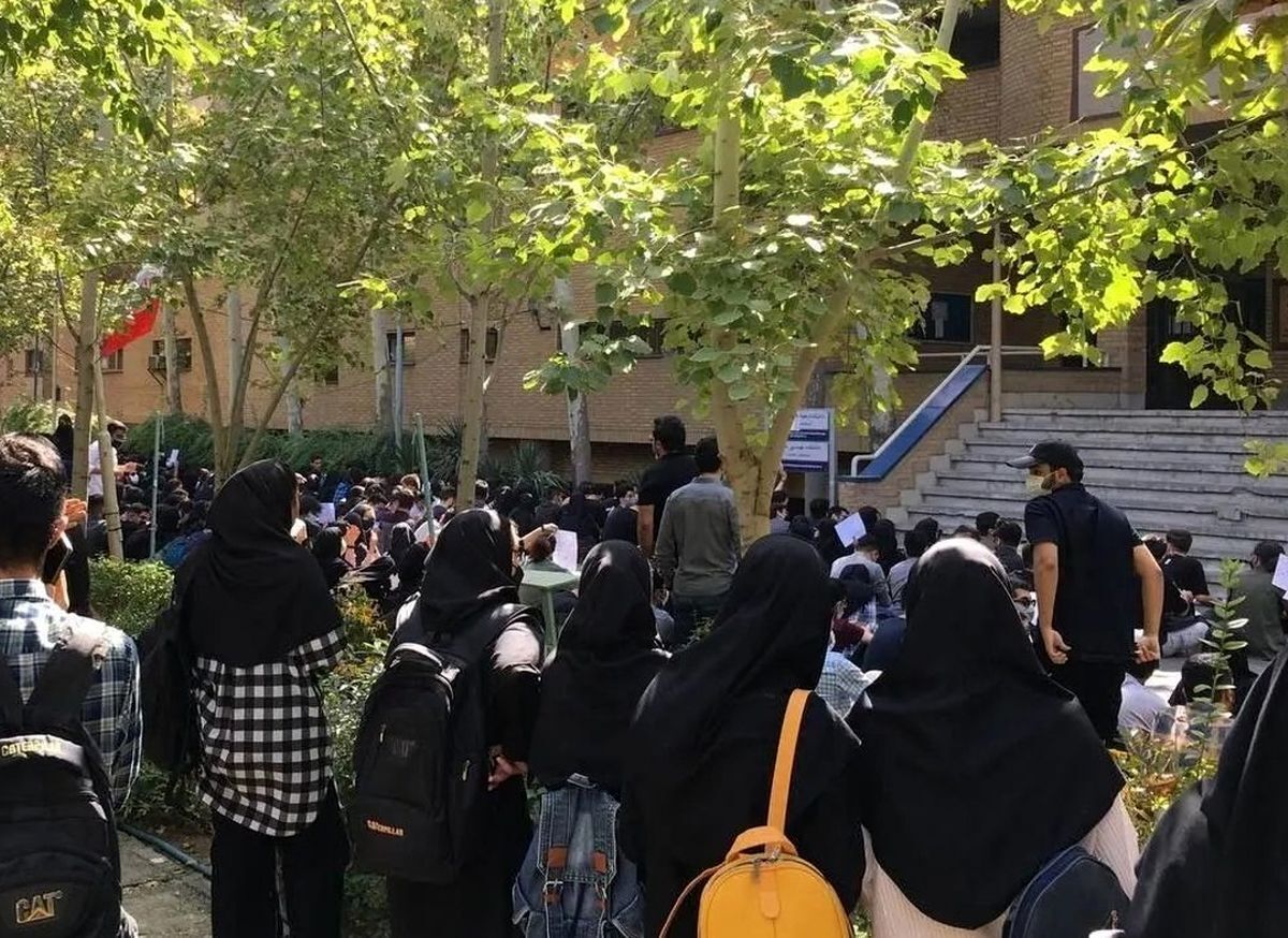 سازمان امور دانشجویان: دانشجویان به کره‌شمالی بروند!