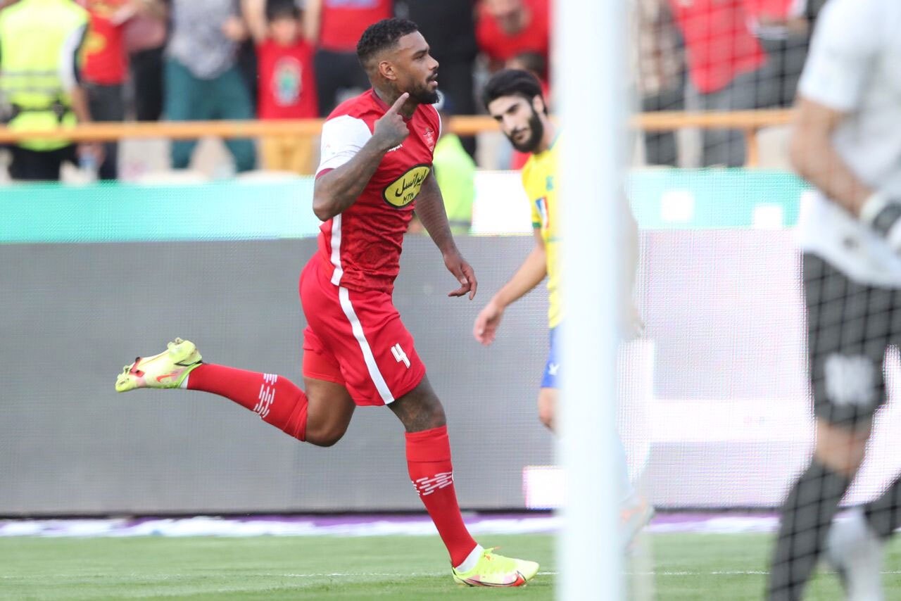 دربی استقلال و پرسپولیس