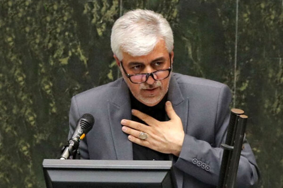 استیضاح وزیر ورزش به بیش از ۵۰ امضا رسید