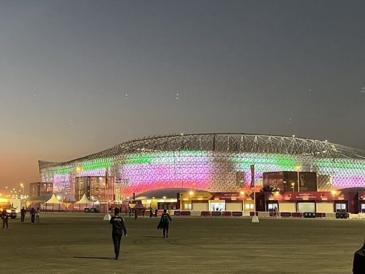 استادیوم احمد بن علی به رنگ پرچم ایران +عکس