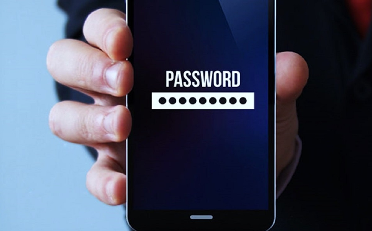 ۶ روش باز کردن رمز گوشی دیگران ۶ روش باز کردن رمز گوشی دیگران