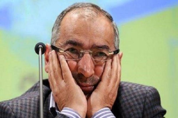 احضار صادق زیبا کلام به خاطر انتشار یک توییت