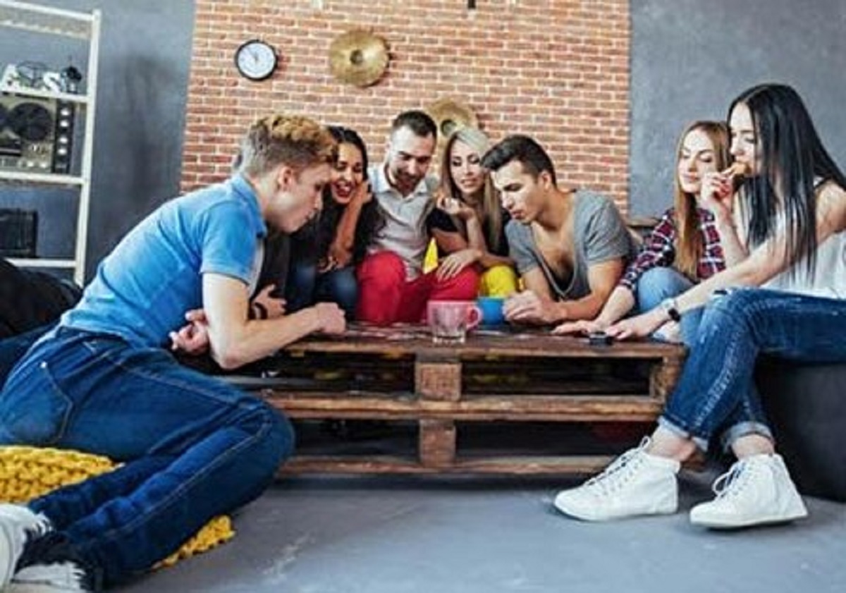 سوالهای جذاب برای بازی جرأت حقیقت سوالهای جذاب برای بازی جرأت حقیقت