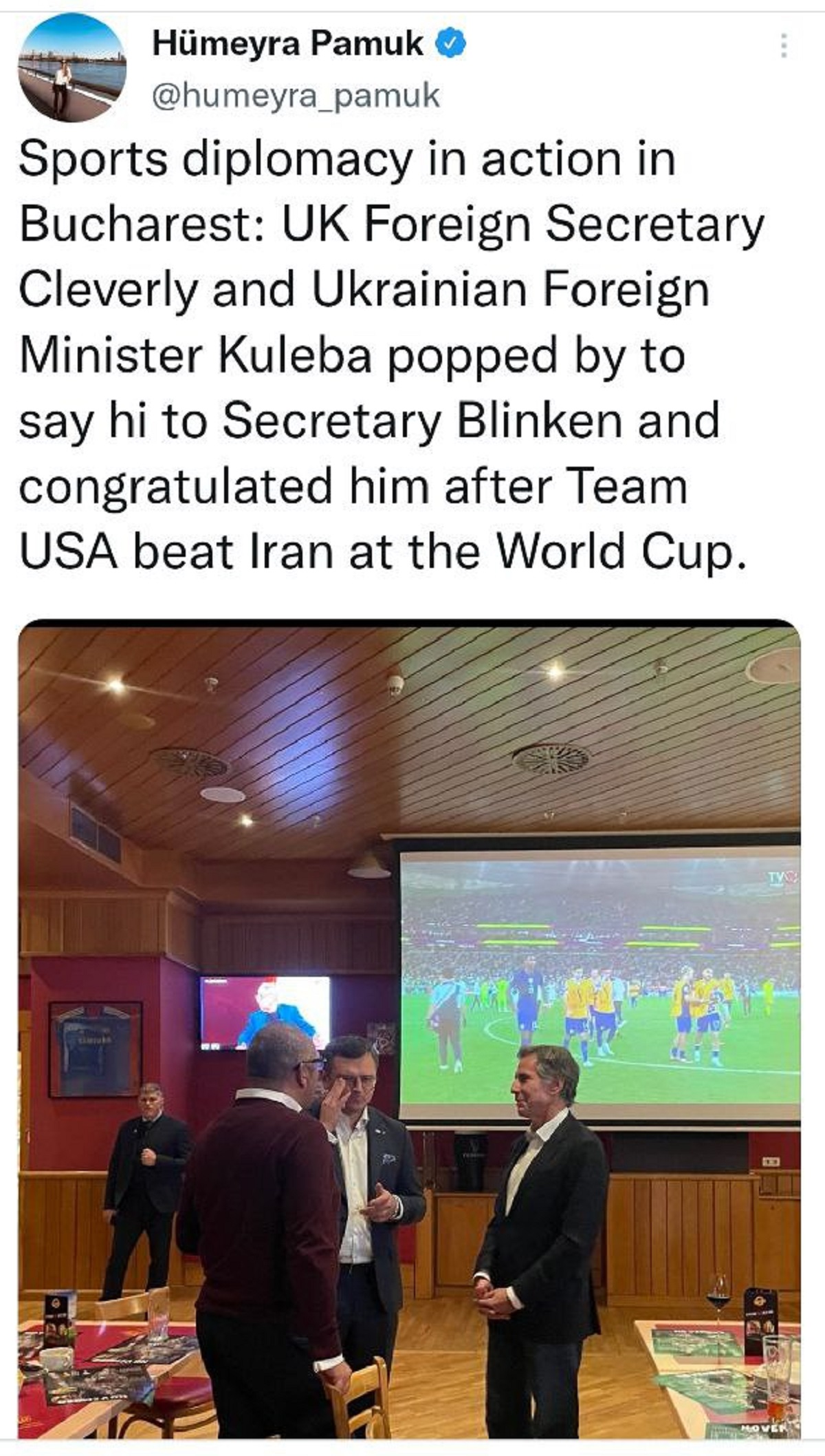 تبریک وزرای خارجه اوکراین و انگلیس به بلینکن برای پیروزی تیم فوتبال آمریکا +عکس