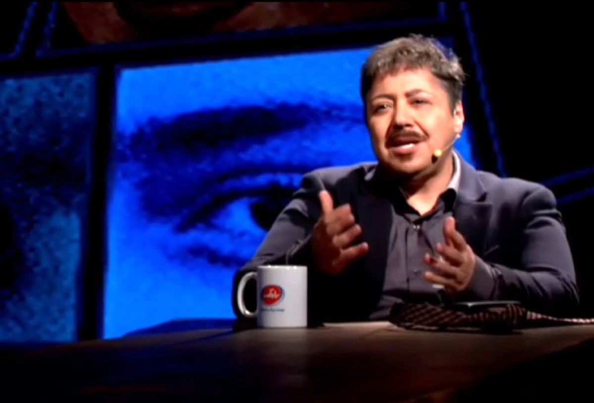 خاطره مازیار لرستانی از حضور در مجلس زنانه تا ورود به توالت مردانه +فیلم