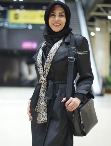 استایل جدید مجری معروف برنامه «به خانه بر می‌گردیم» + عکس