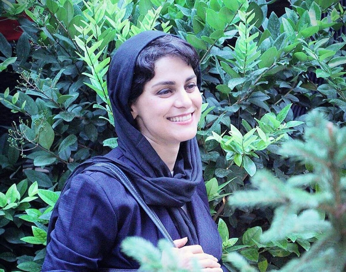 شعرخوانی غزل شاکری در کوچه باغ های تهران + فیلم