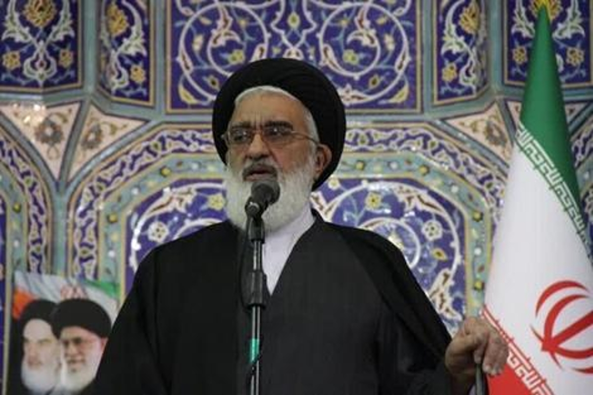 امام جمعه قم: نظام در سطح شرعی و سیاسی ذرهای از مسئله حجاب کوتاه نخواهد آمد امام جمعه قم: نظام در سطح شرعی و سیاسی ذرهای از مسئله حجاب کوتاه نخواهد آمد